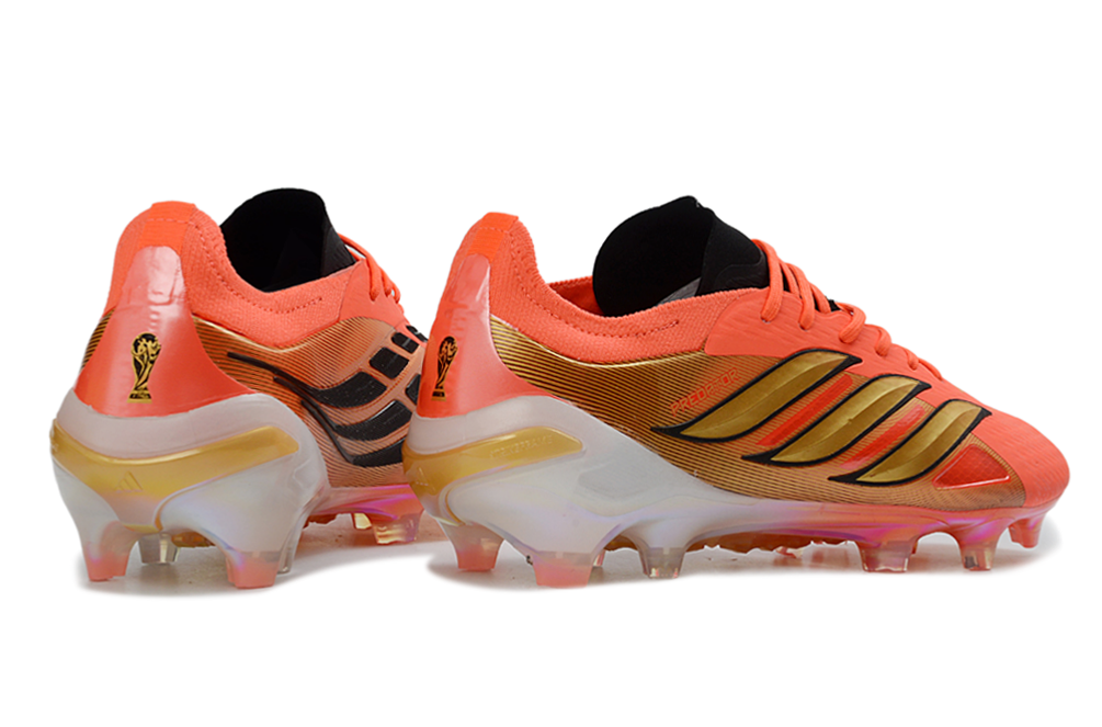 Chuteira Adidas Predator Elite 26 FG Copa do Mundo - Road to Glory Pack - Bege e Dourada