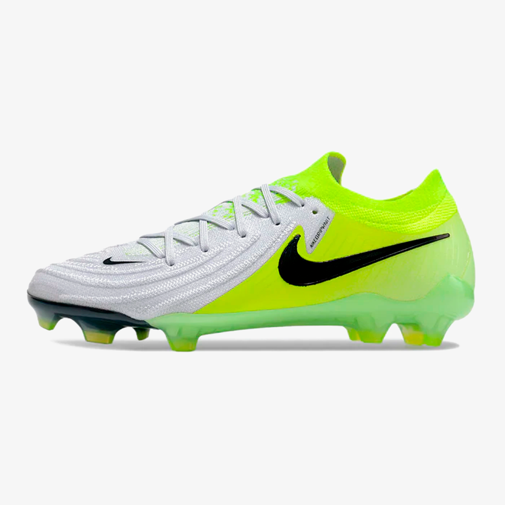 Chuteira Nike Phantom GX II FG - Verde e Branco - Pack Mad Voltage