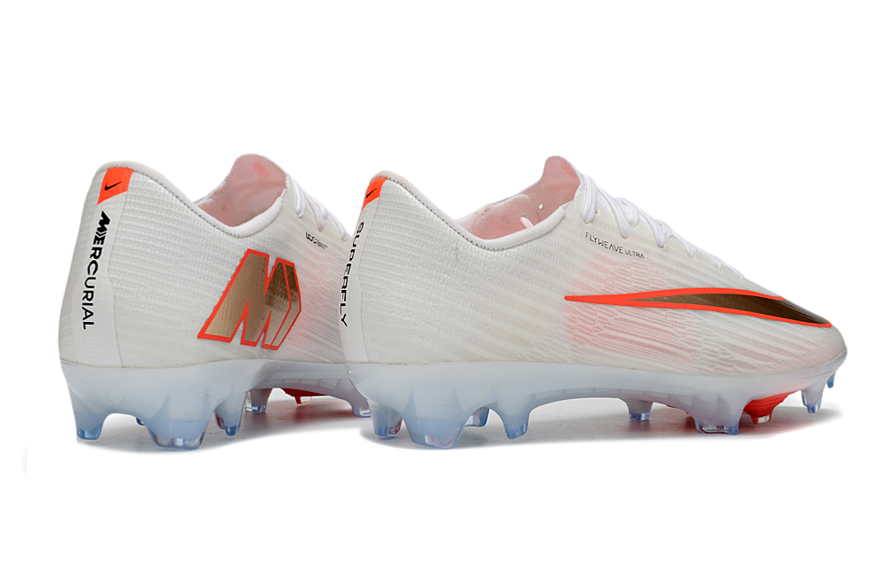 Chuteira Nike Air Zoom Mercurial Superfly 11 Elite FG - Branco e Laranjado