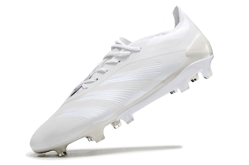 Chuteira Adidas Predator Elite FG - Branca