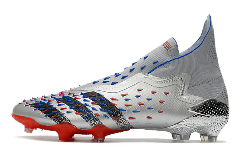 Chuteira Adidas Predator Freak+ FG