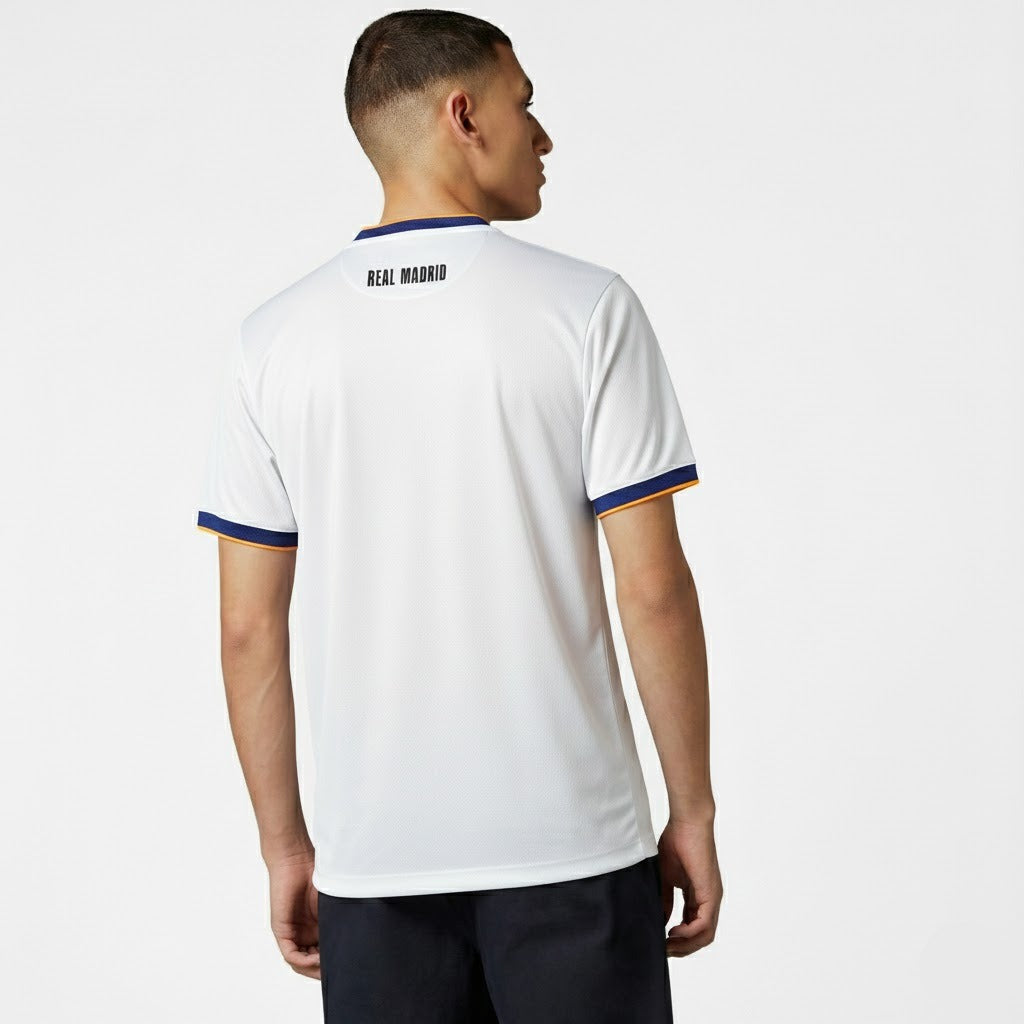 Camisa Retrô Real Madrid 2010/11 I — imagem 2