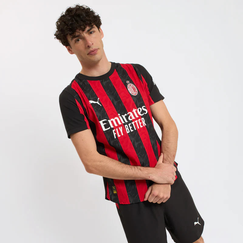 Camisa Milan 2025/26 I - vista frontal