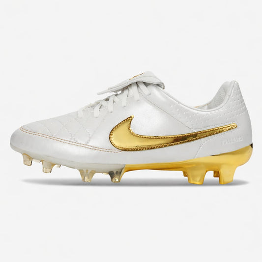 Nike Tiempo Legend Elite FG - Branca e Dourada - Touch of Gold