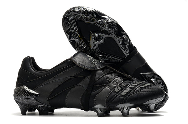 Chuteira Adidas Predator Accelerator FG - Preta