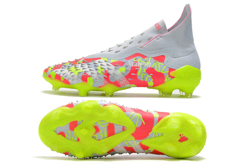 Chuteira Adidas Predator Freak+ FG