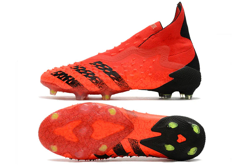 Chuteira Adidas Predator Freak+ FG