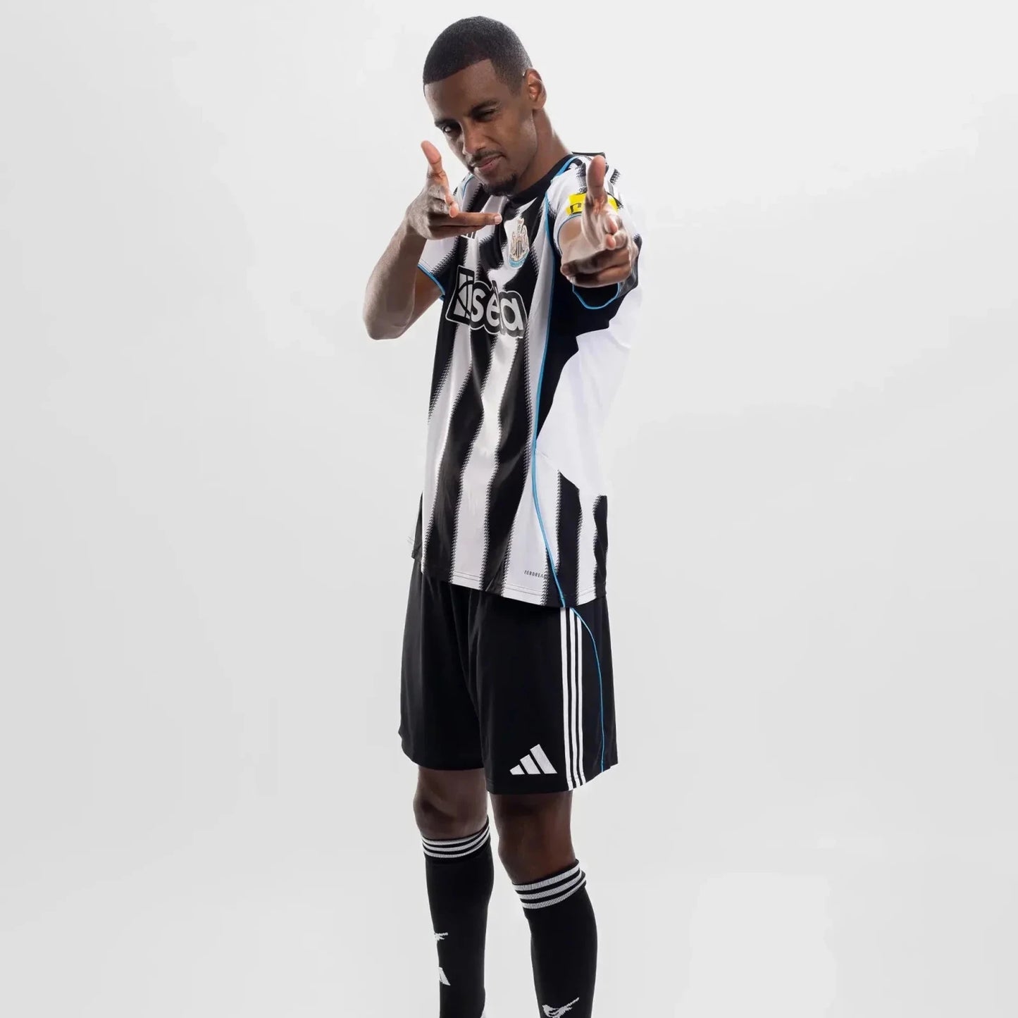 Camisa adidas Newcastle 2025/26 I - MAGNUM SPORT*