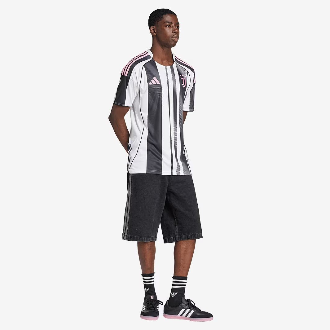 Camisa Juventus 2025/26 I - MAGNUM SPORT*