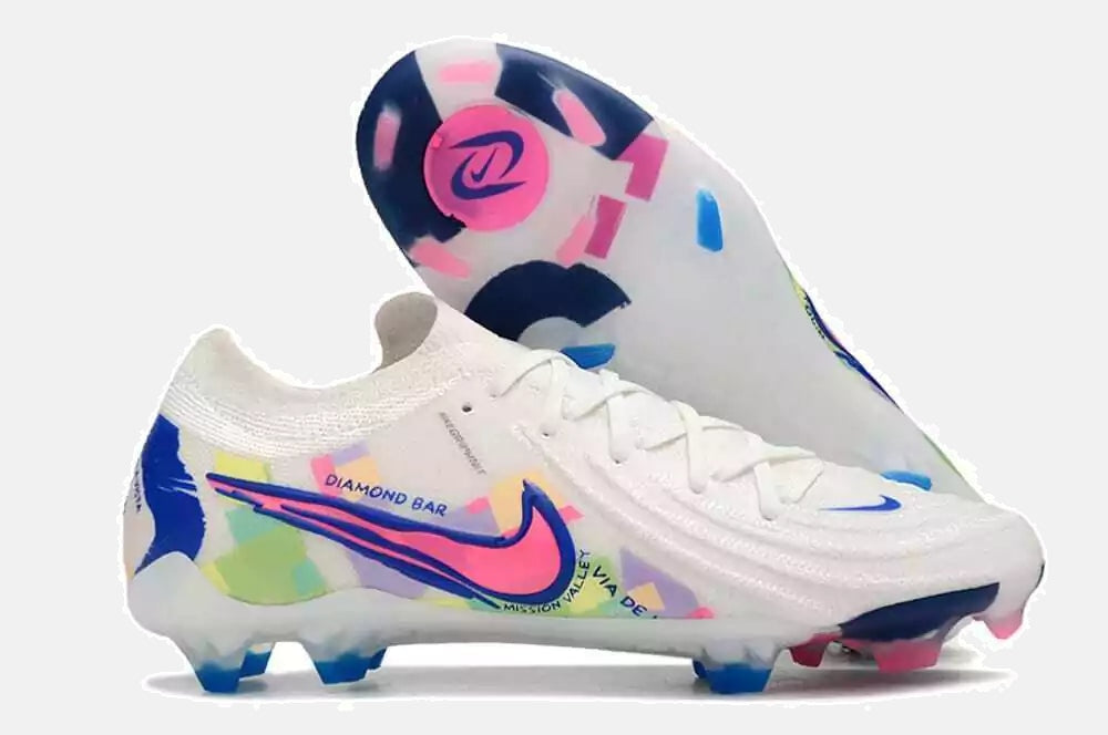 Chuteira Nike Phantom GX II Edição especial FG