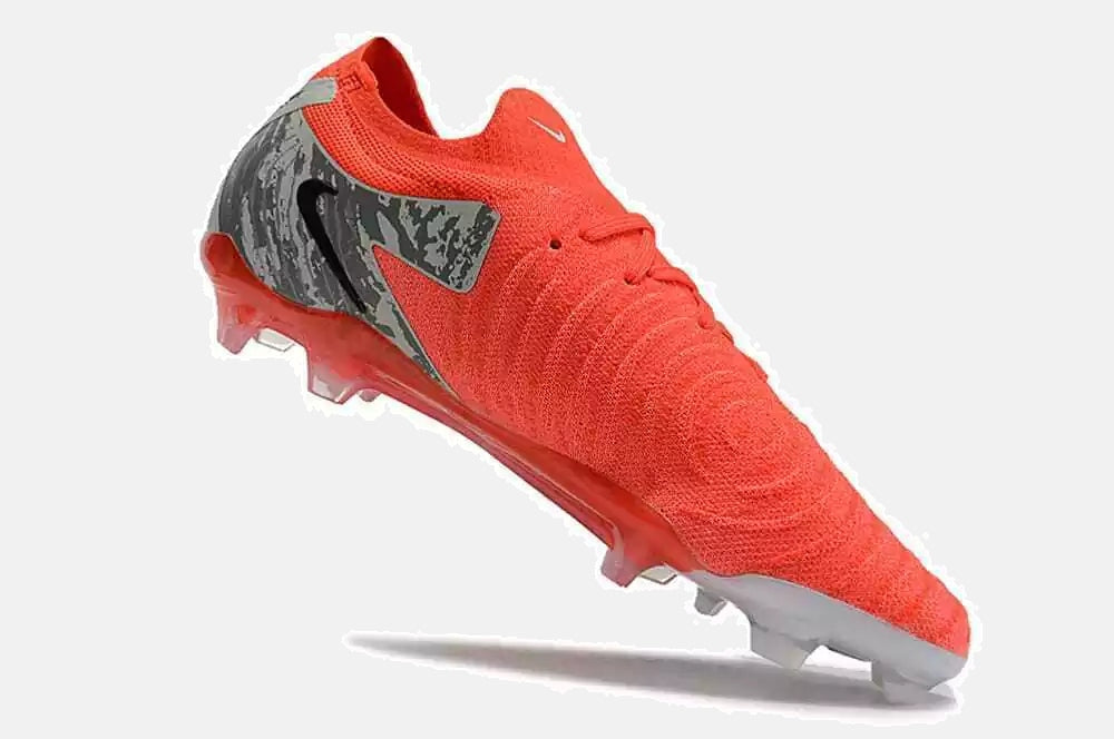 Chuteira Nike Phantom GX II FG