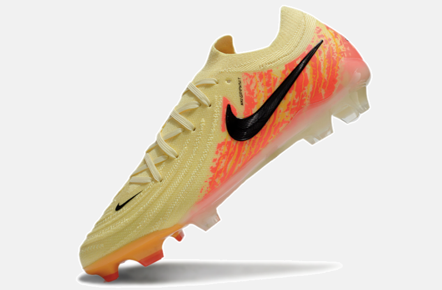 Chuteira Nike Phantom Luna Elite NU FG