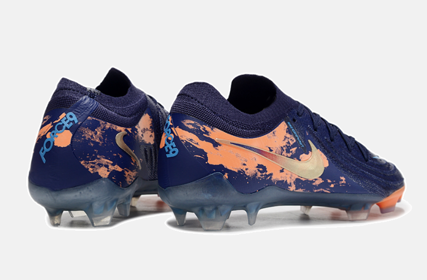 Chuteira Nike Phantom Luna Elite NU FG