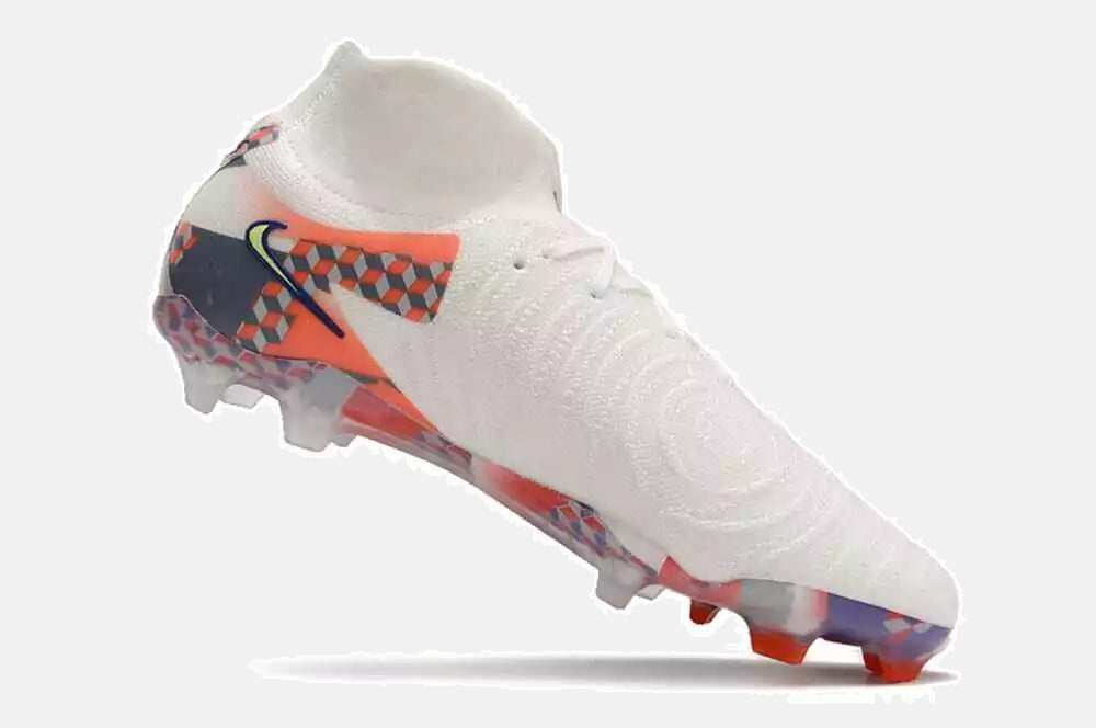 Chuteira Nike Phantom Luna II FG