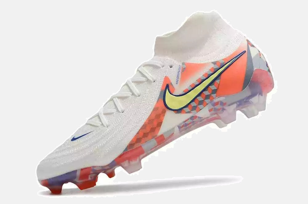 Chuteira Nike Phantom Luna II FG