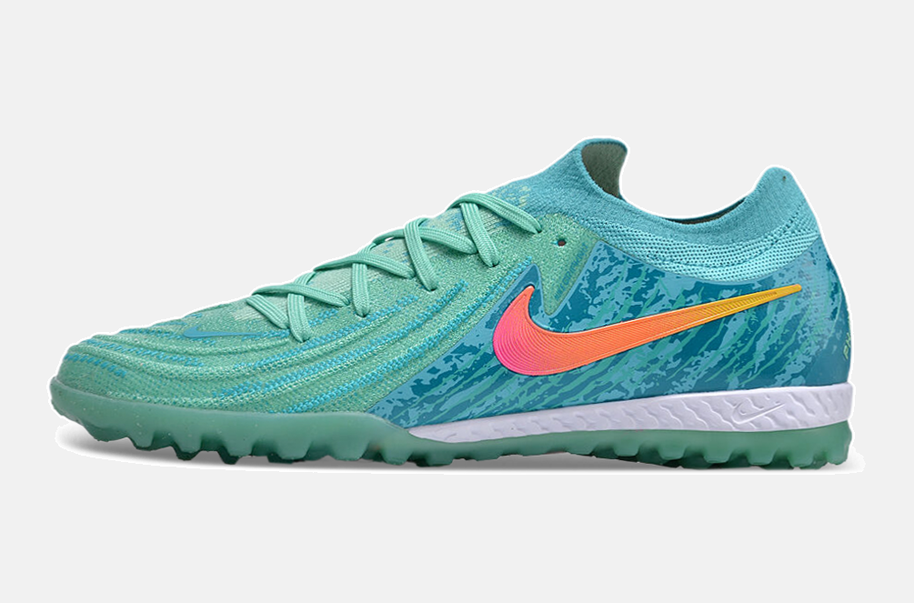 Chuteira Society Nike Phantom GX II TF - vista traseira