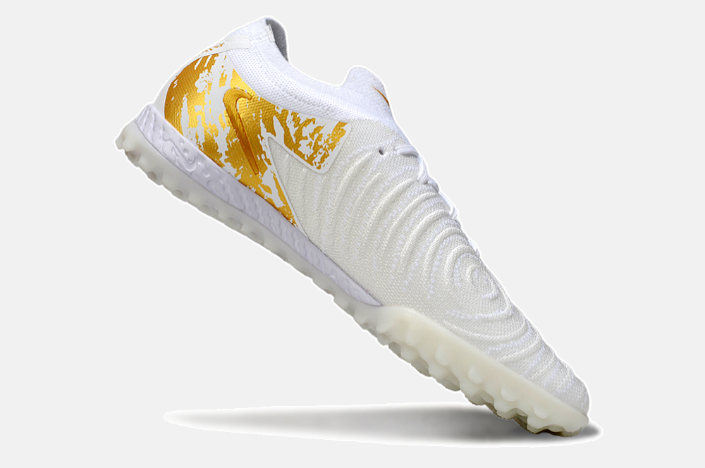 Chuteira Society Nike Phantom GX II TF - Branca e Dourada