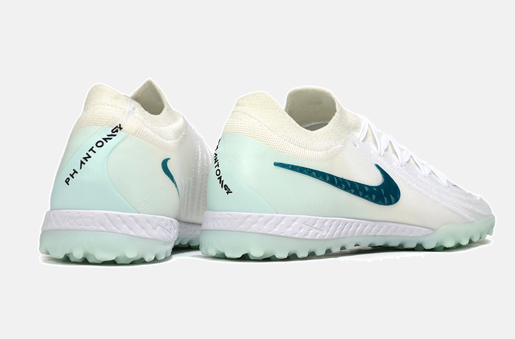 Chuteira Society Nike Phantom GX II TF - Branca e Verde
