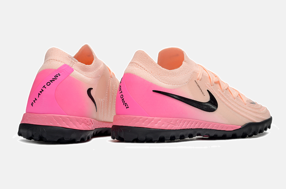 Chuteira Society Nike Phantom GX II TF - Rosa e Preta