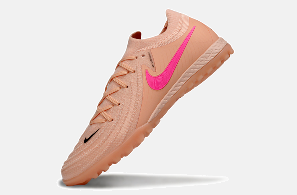 Chuteira Society Nike Phantom GX II TF - Rosa