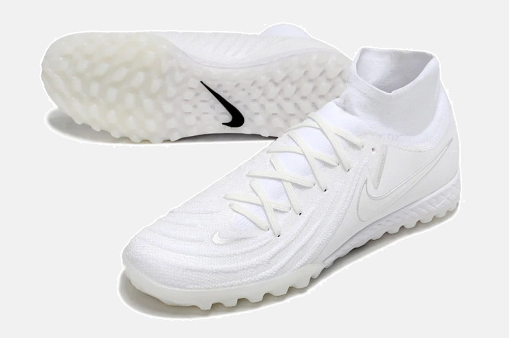 Chuteira Society Nike Phantom Luna II TF