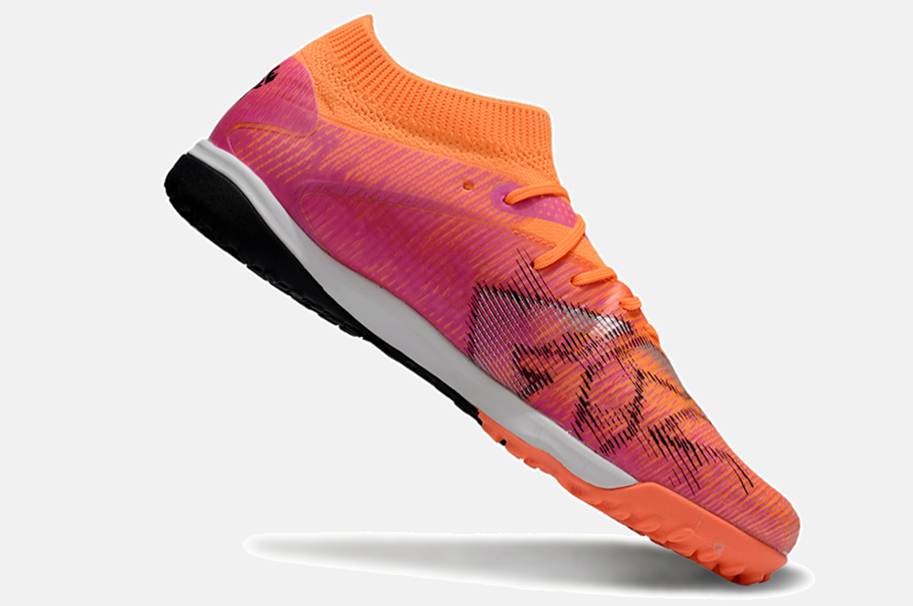 Chuteira Society Puma Future 8 TF - Laranja e Rosa - Hot Pursuit Pack