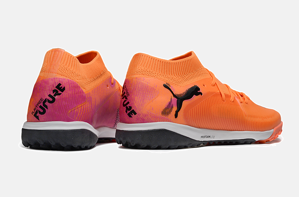 Chuteira Society Puma Future 8 TF - Laranja e Rosa - Hot Pursuit Pack