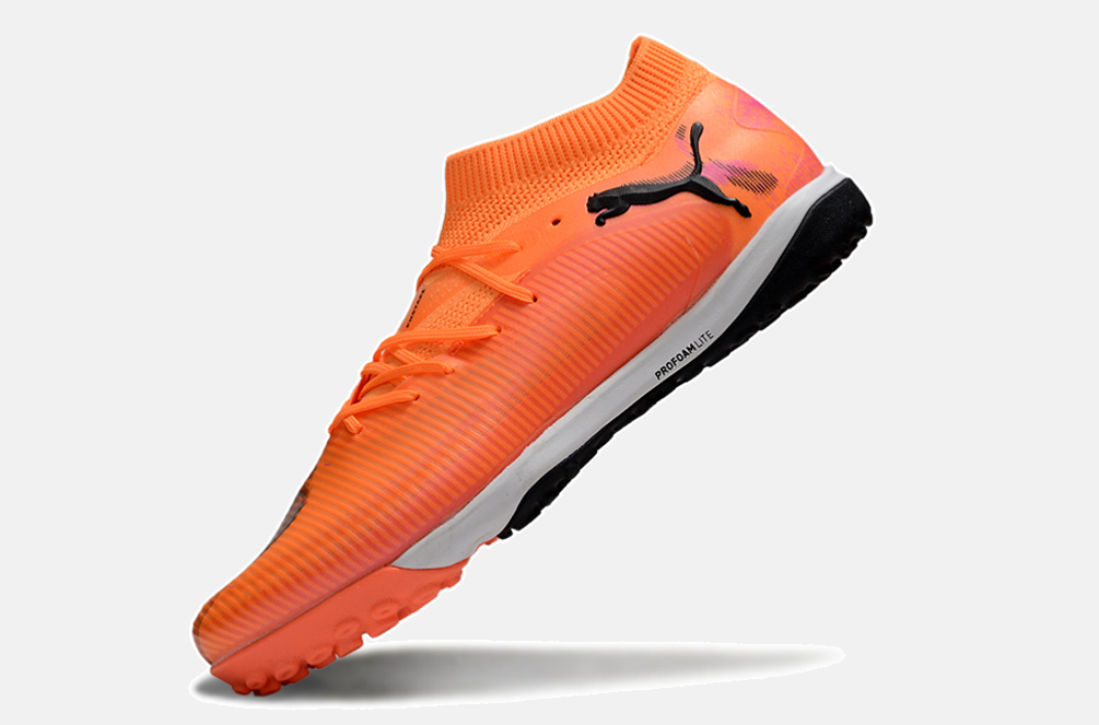 Chuteira Society Puma Future 8 TF - Laranja e Rosa - Hot Pursuit Pack