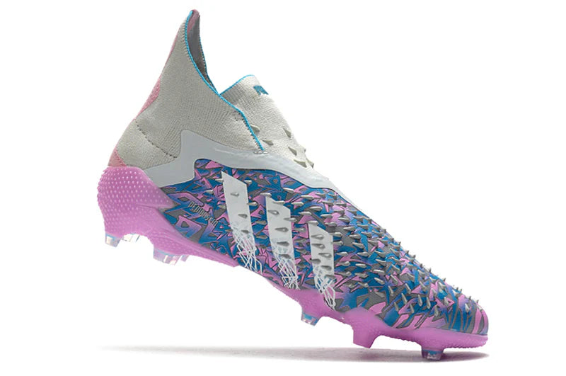 Chuteira Adidas Predator Freak+ FG