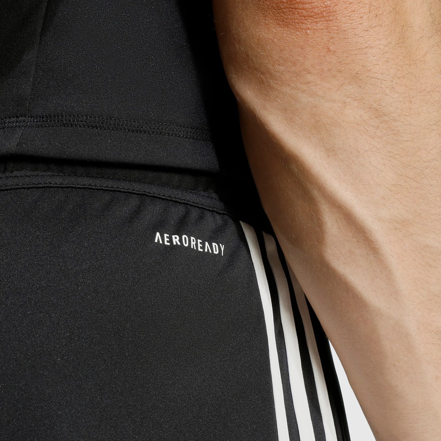 Shorts Adidas Liverpool 2025/26 III Goleiro — imagem 6