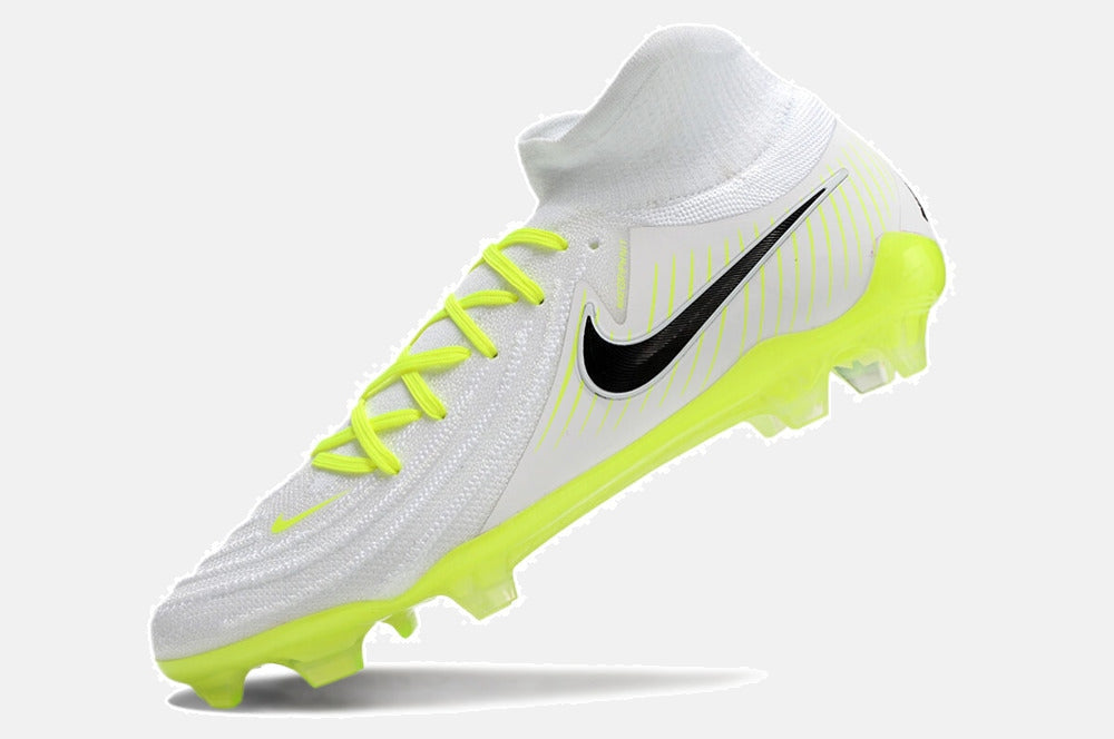 Chuteira Nike Phantom Luna Elite NU FG