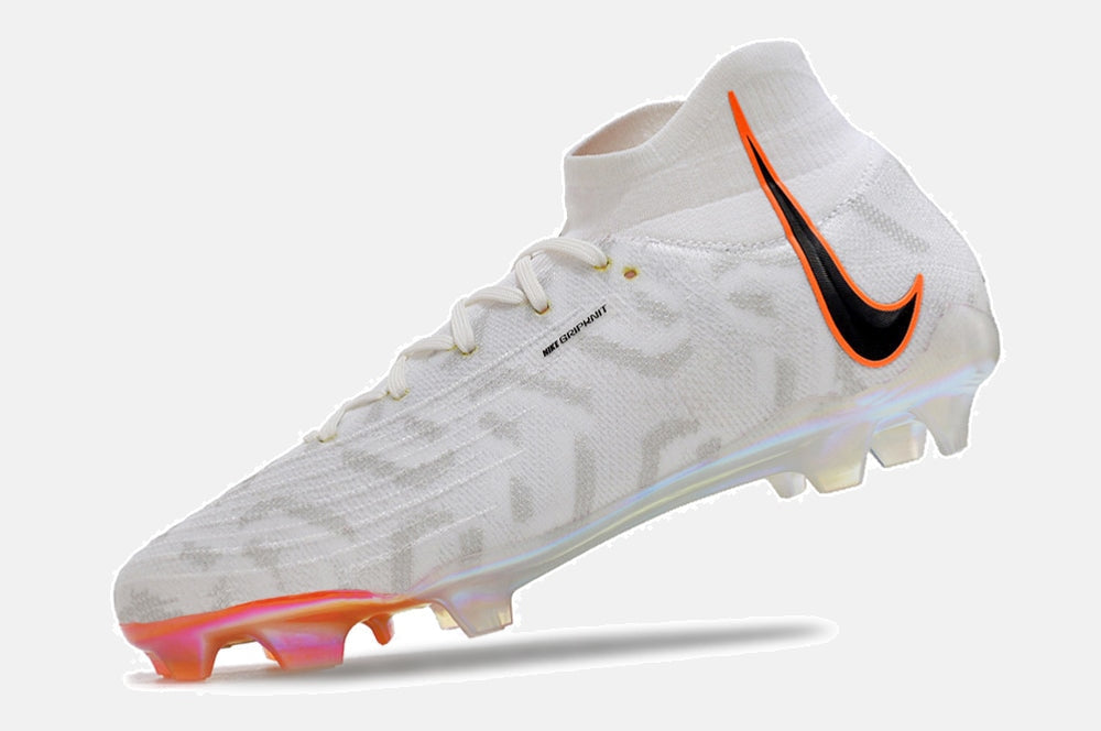 Chuteira Nike Phantom Luna Elite NU FG